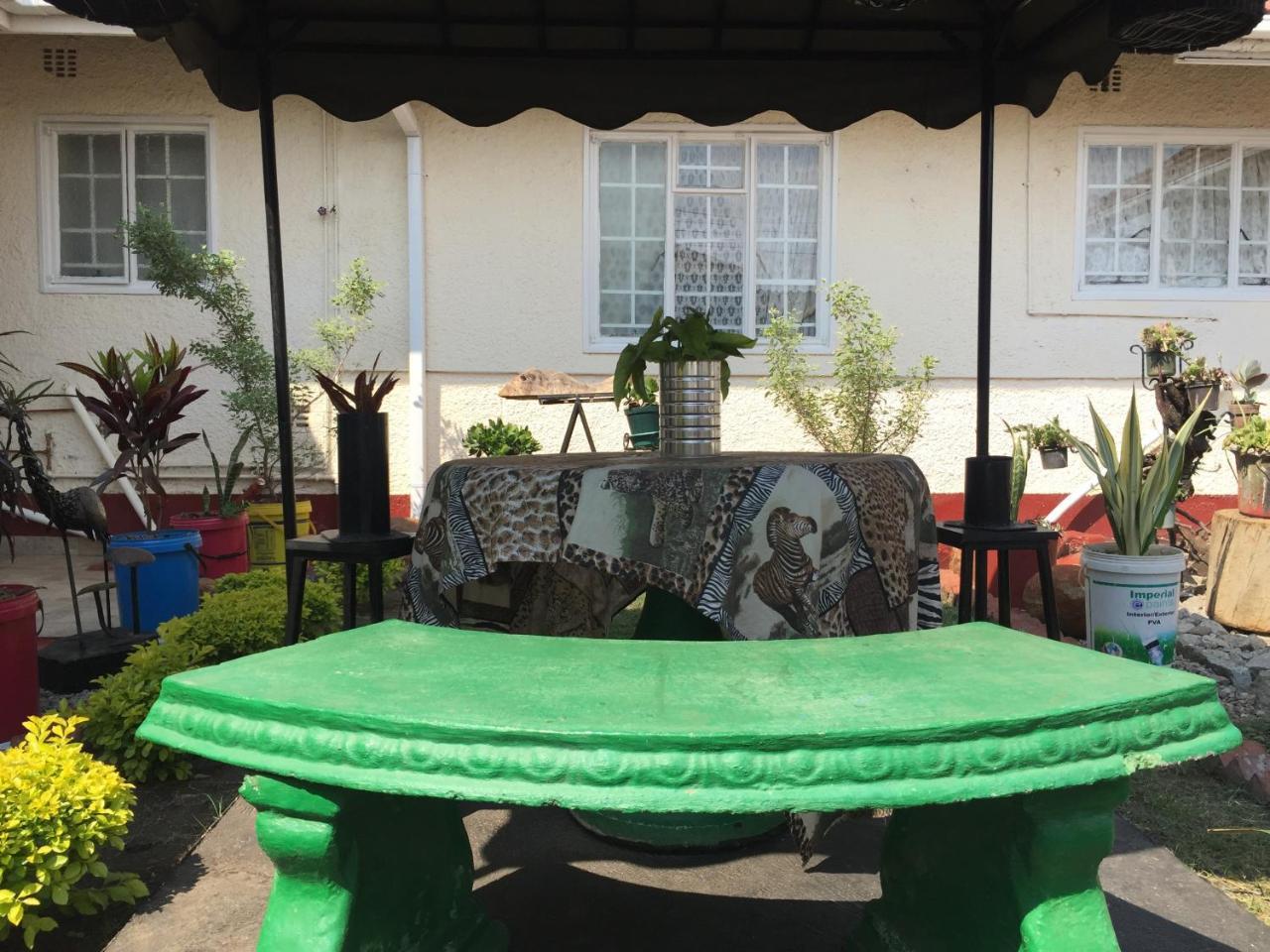 Kwampofu Guest House Harare Exterior foto